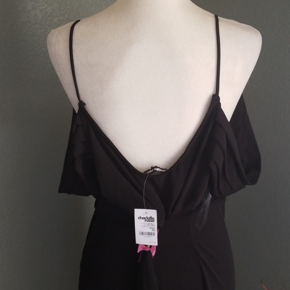 Sexy meets slinky - Picture 3 of 4